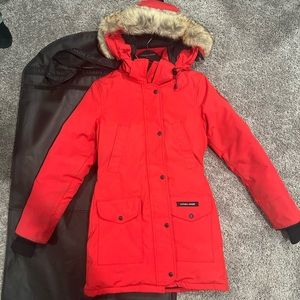 ****SOLD****Canada Goose Trillium Parka